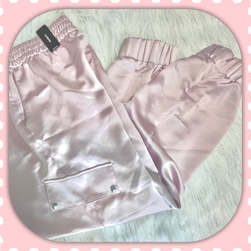 EXPRESS | High Waisted Satin Cargo Jogger Pants Soft Blush Pink NWT - Picture 5 of 5
